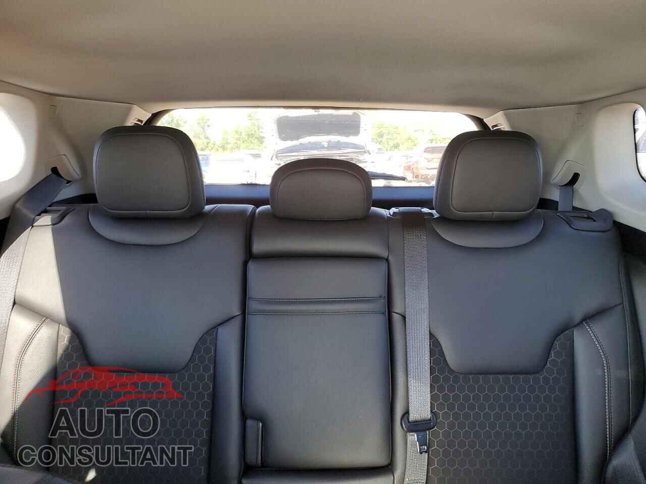 JEEP COMPASS 2018 - 3C4NJDBB7JT147137
