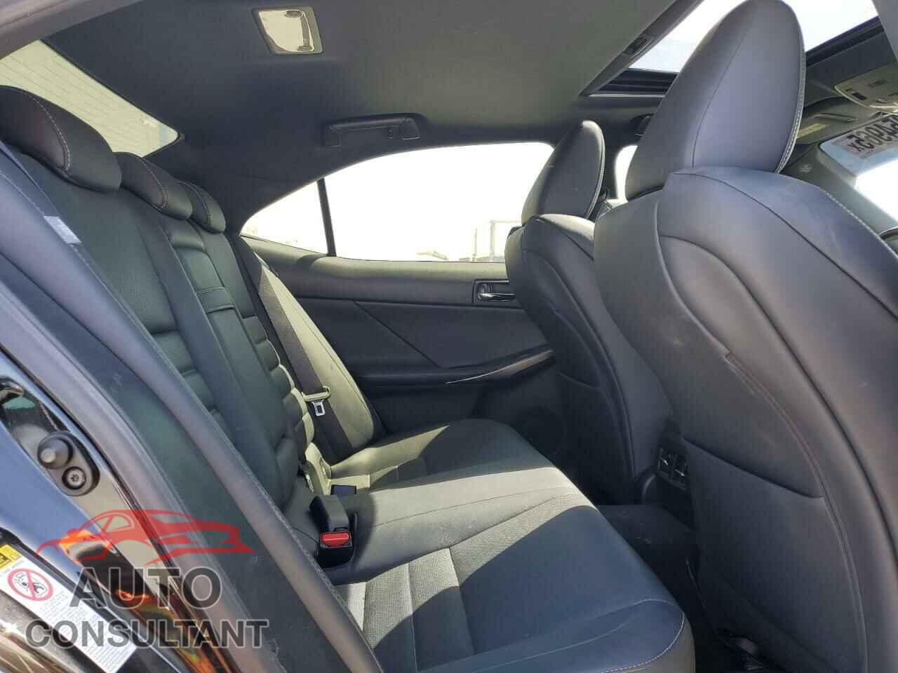 LEXUS IS 2014 - JTHBF1D29E5020328