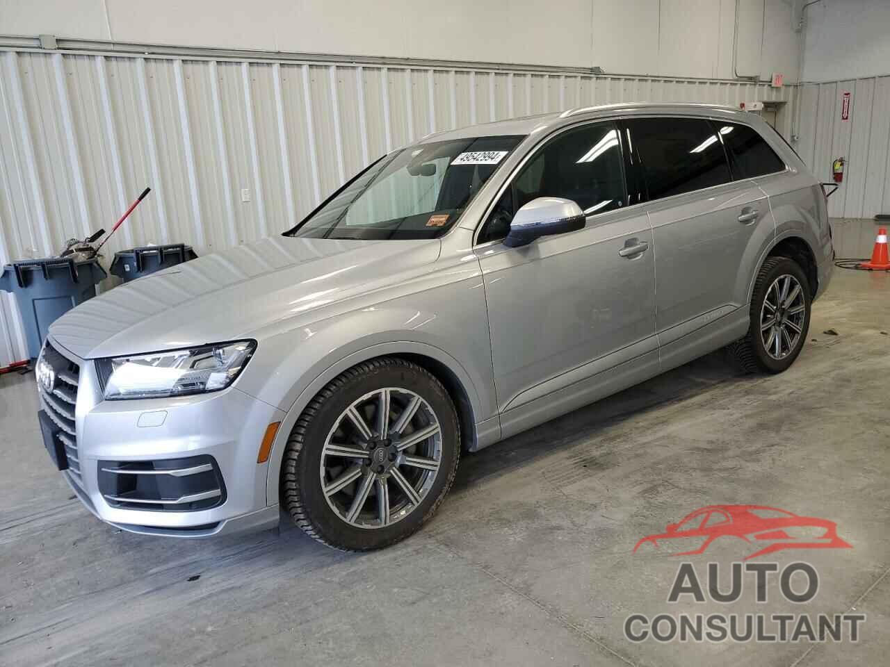 AUDI Q7 2018 - WA1LHAF73JD008081