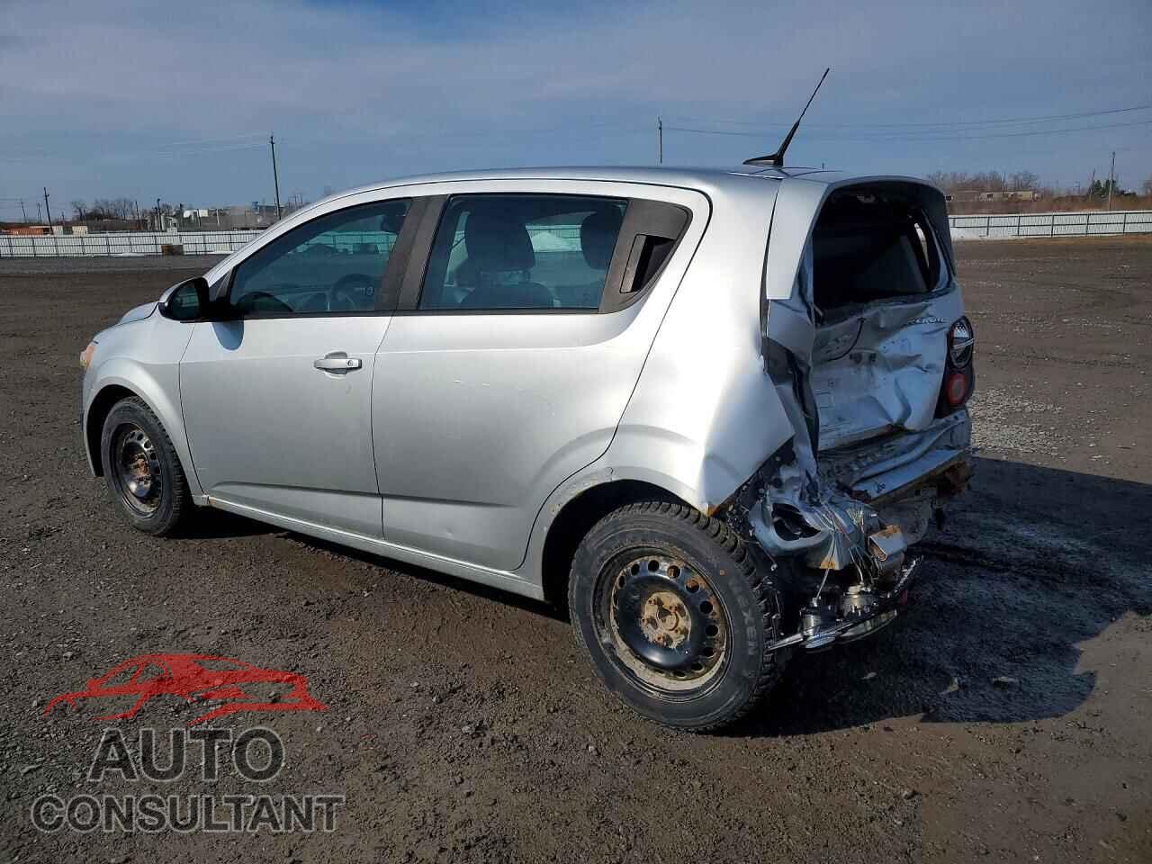CHEVROLET SONIC 2014 - 1G1JB6EH4E4176817