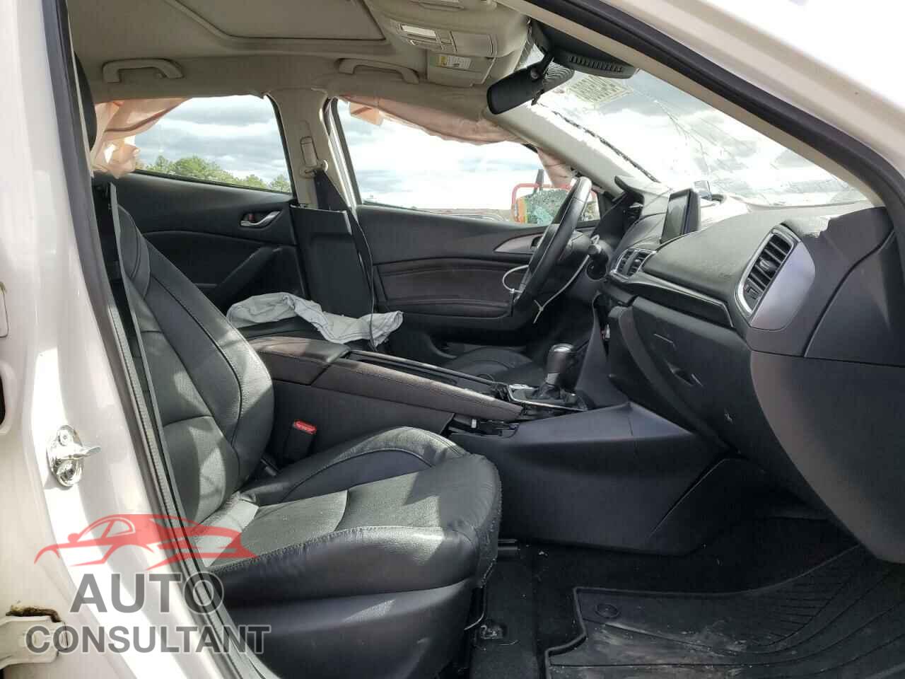 MAZDA 3 2017 - 3MZBN1W33HM148439