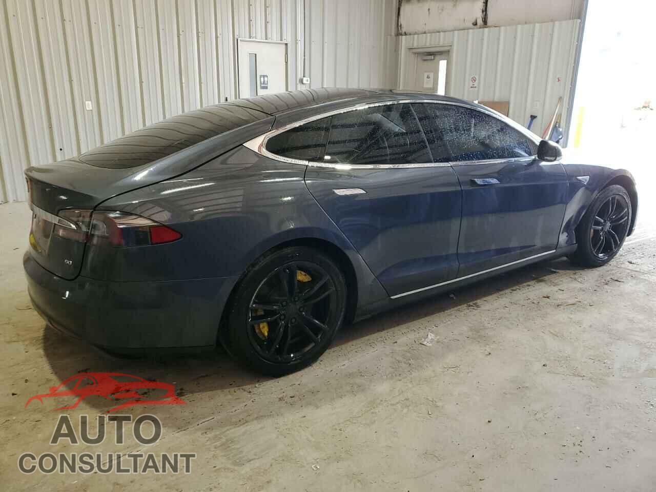 TESLA MODEL S 2015 - 5YJSA1S1XFFP77068
