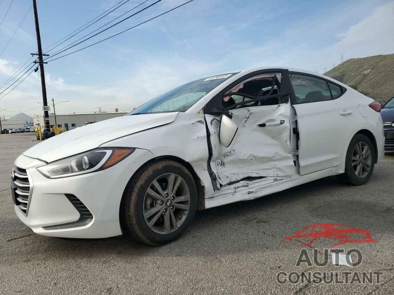 HYUNDAI ELANTRA 2018 - 5NPD84LF2JH216776