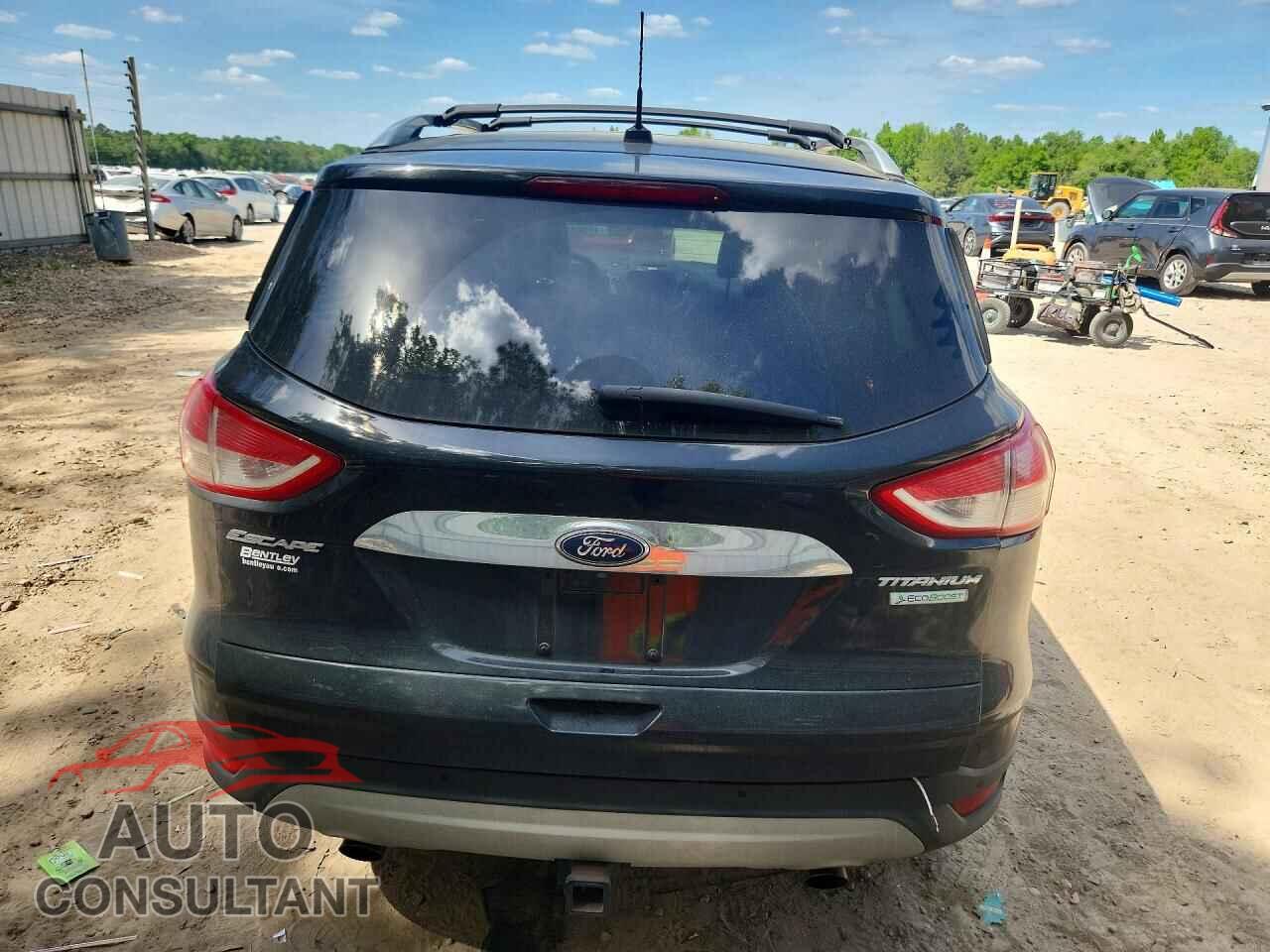 FORD ESCAPE 2014 - 1FMCU0J98EUD62927