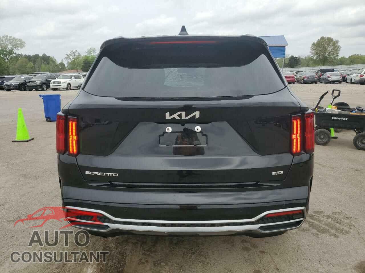 KIA SORENTO 2023 - 5XYRKDLF9PG238460