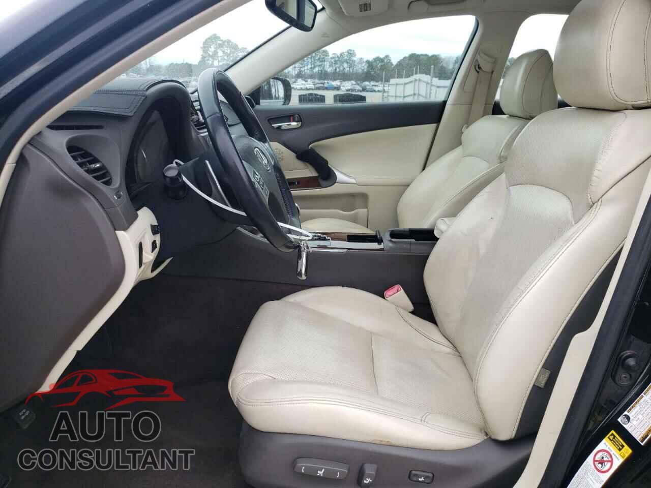 LEXUS IS 2011 - JTHBE5C28B5026385