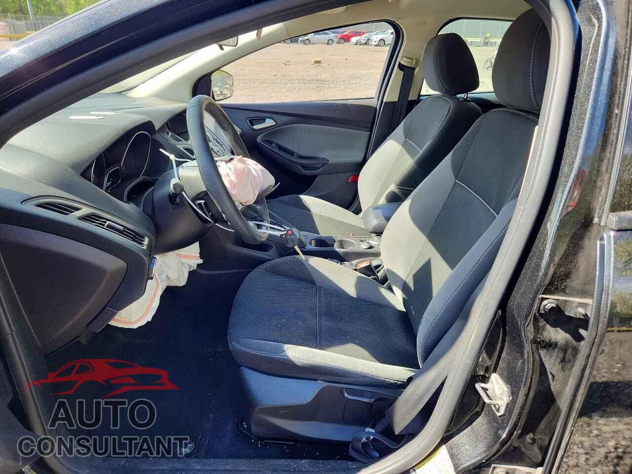 FORD FOCUS 2014 - 1FADP3F26EL379217