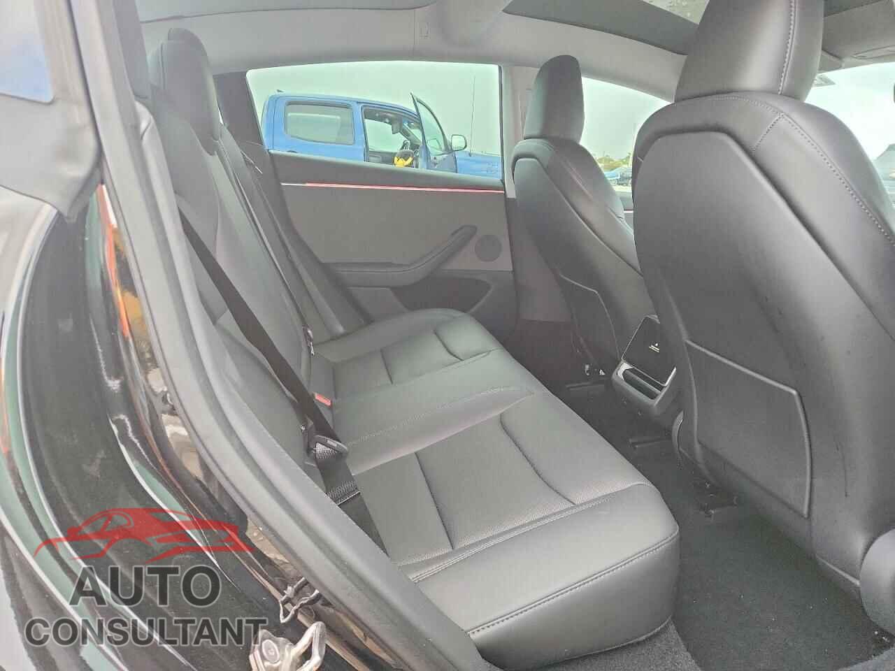 TESLA MODEL 3 2024 - 5YJ3E1EA2RF721179