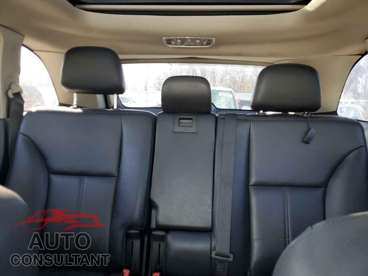 FORD EDGE 2011 - 2FMDK3JC3BBB15713