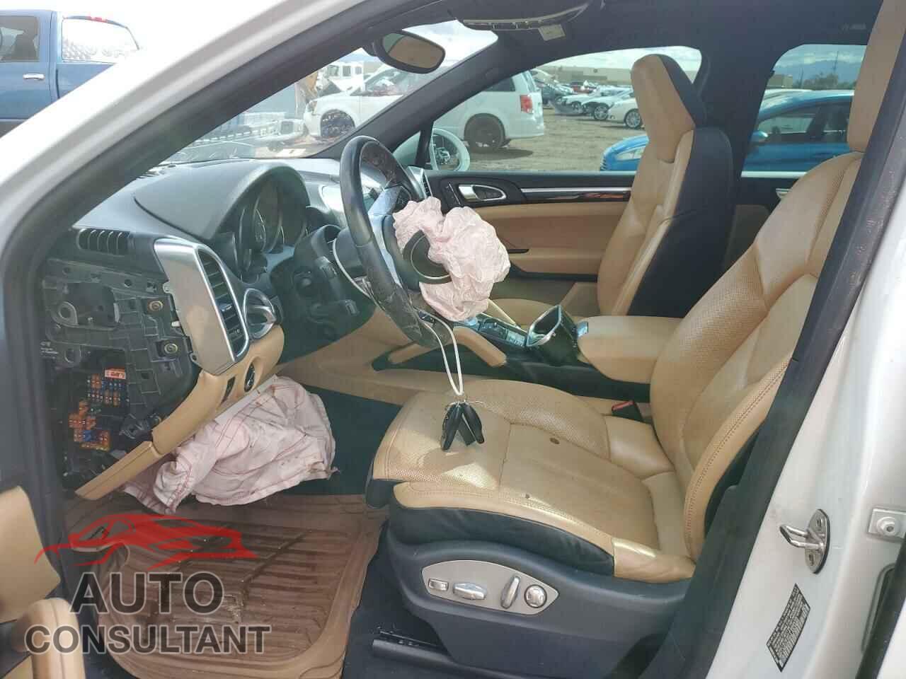 PORSCHE CAYENNE 2017 - WP1AB2A2XHLA53484