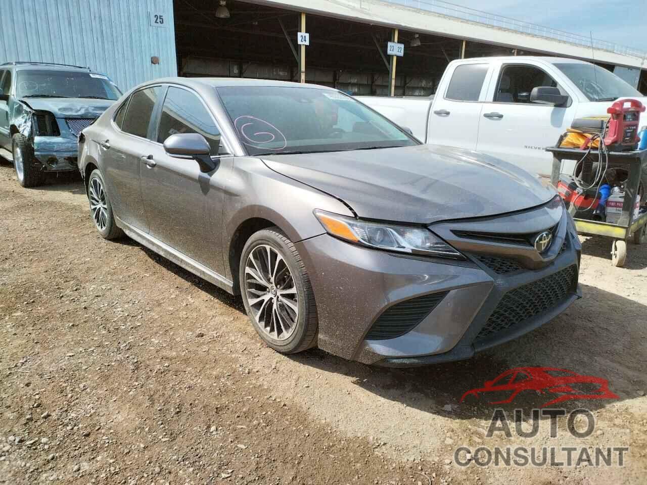 TOYOTA CAMRY 2018 - 4T1B11HK3JU604665