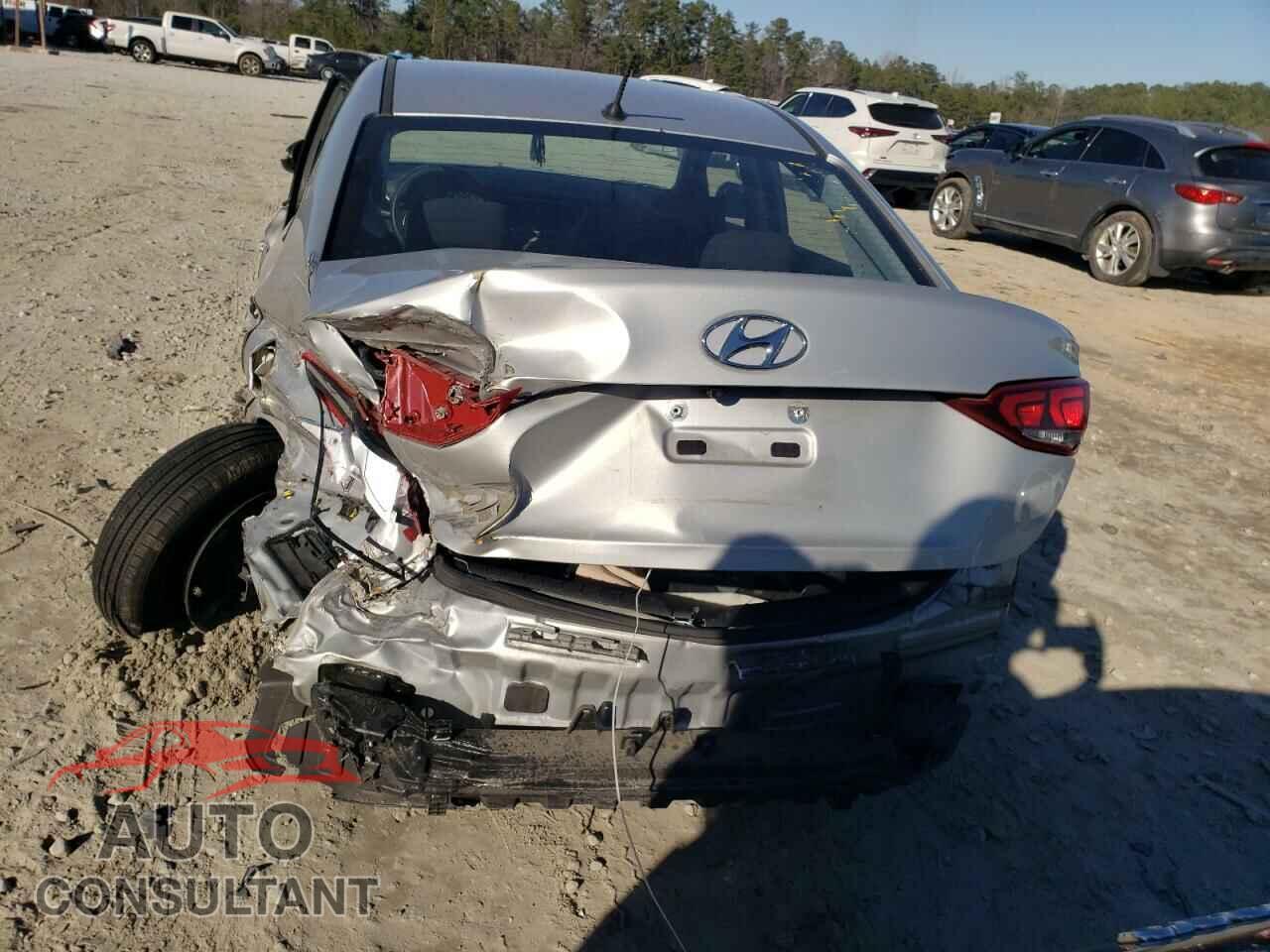 HYUNDAI ACCENT 2019 - 3KPC24A35KE050376