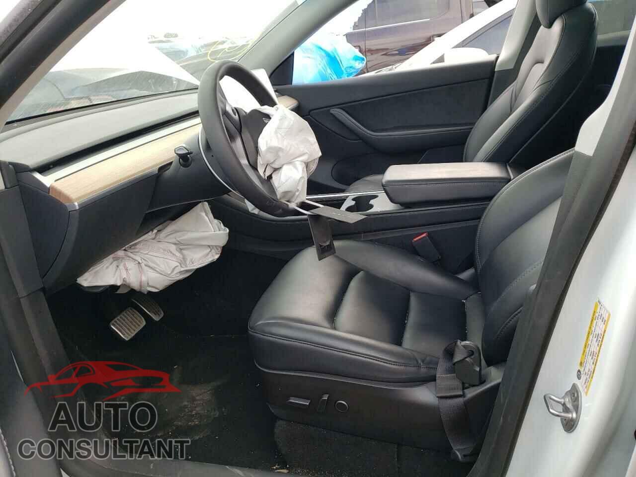 TESLA MODEL Y 2021 - 5YJYGAEE7MF232708