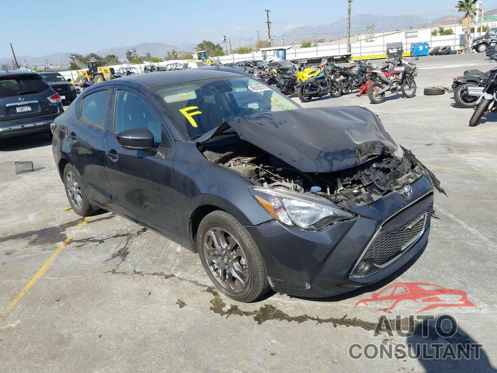 TOYOTA YARIS 2019 - 3MYDLBYV6KY514255