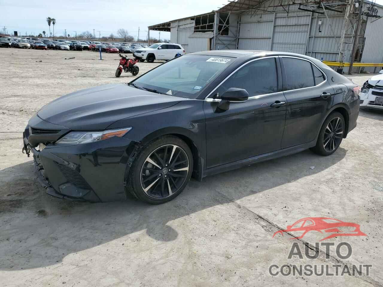 TOYOTA CAMRY 2018 - 4T1B61HK1JU047479