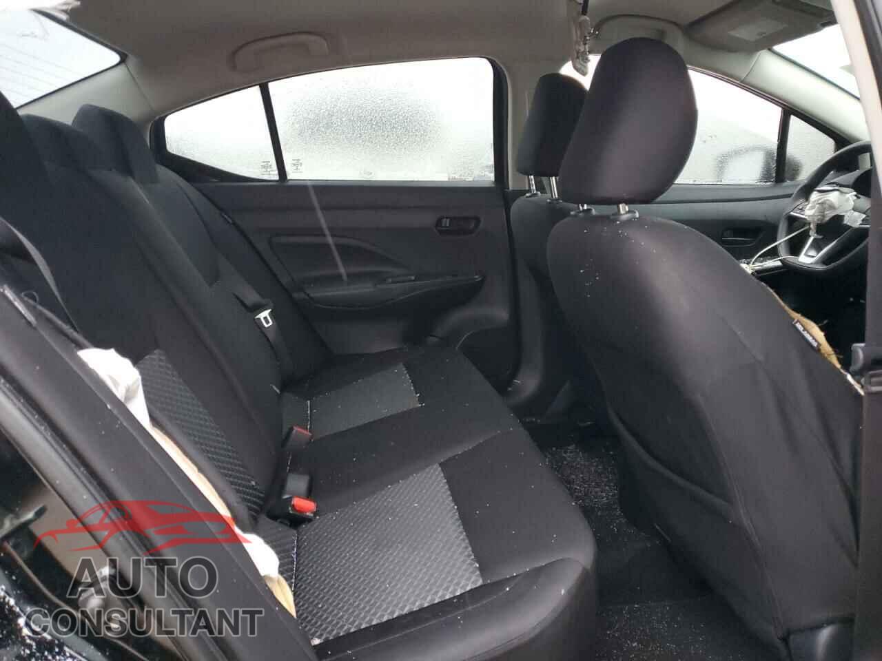NISSAN VERSA 2021 - 3N1CN8DV5ML821089