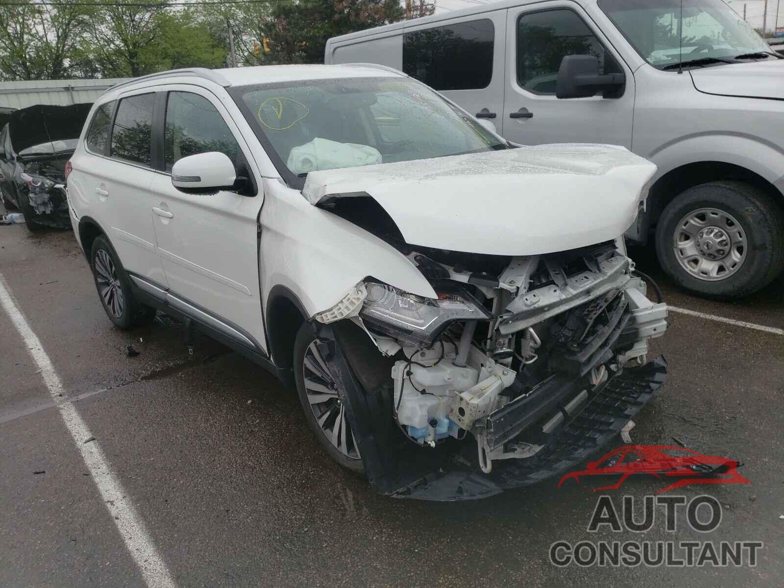 MITSUBISHI OUTLANDER 2019 - JA4AD3A38KZ018192