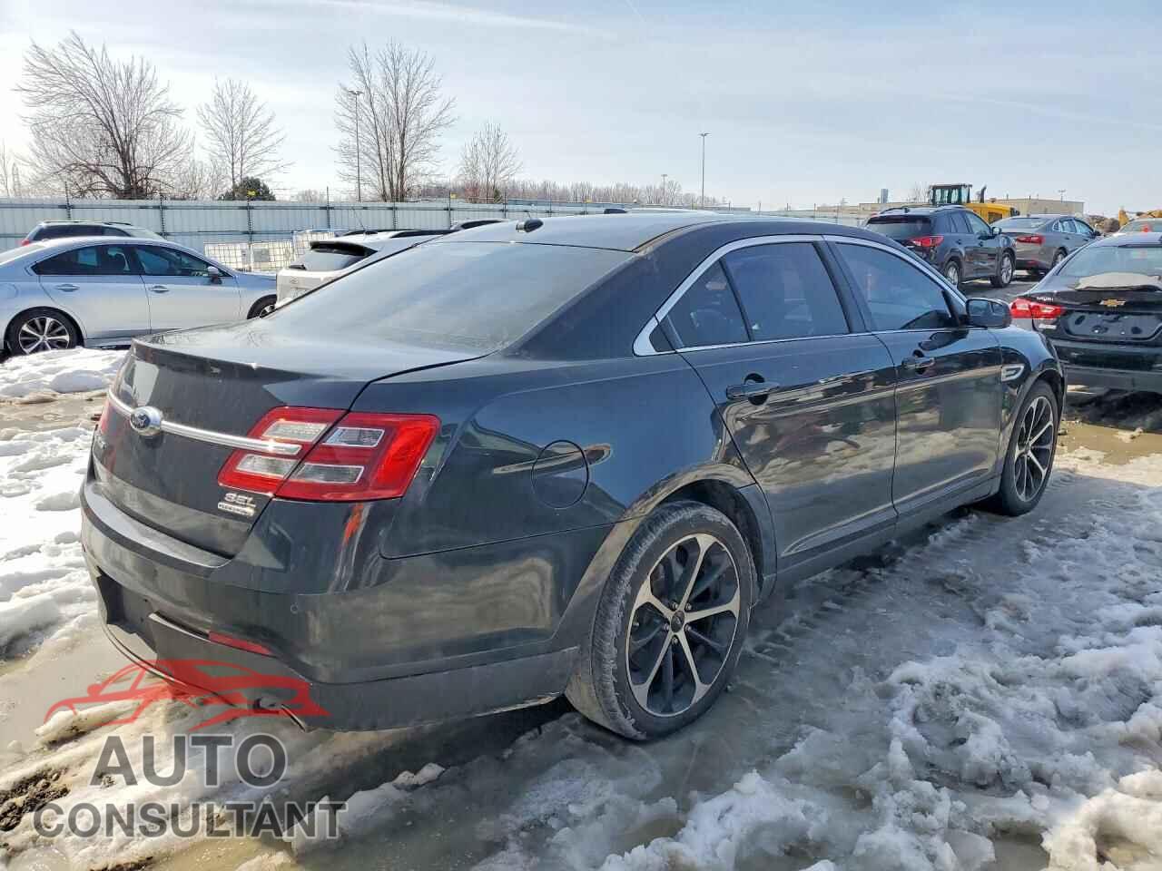 FORD TAURUS 2014 - 1FAHP2E84EG131154