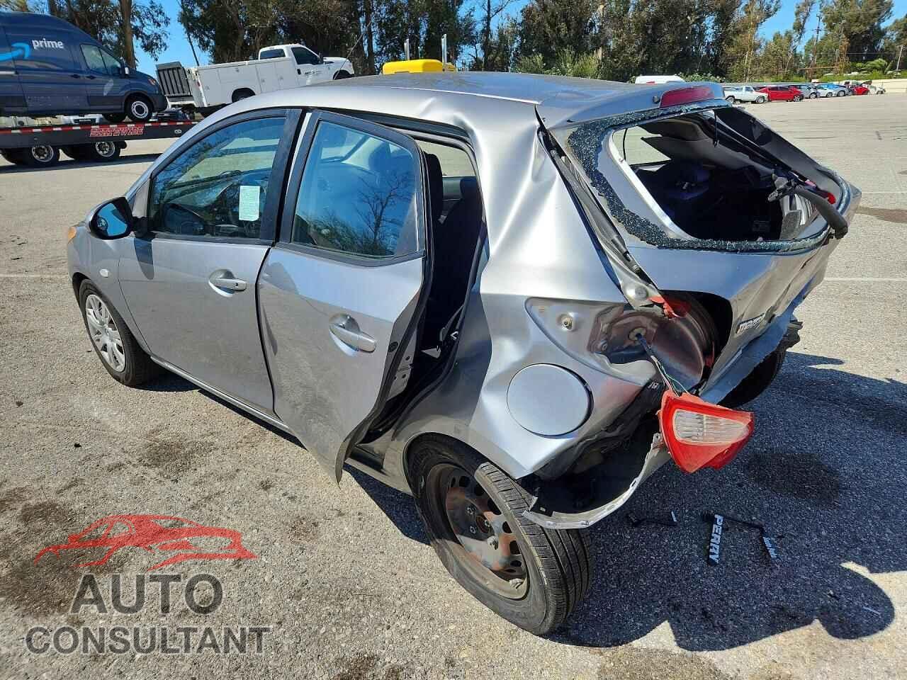 MAZDA 2 2013 - JM1DE1KY3D0161721
