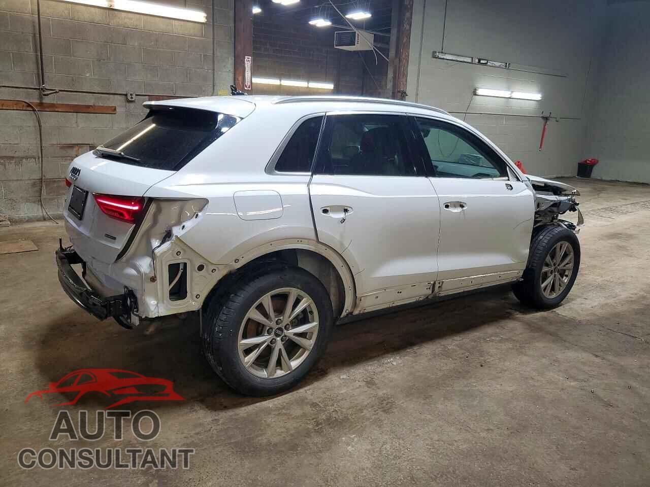 AUDI Q3 2021 - WA1EECF35M1052437