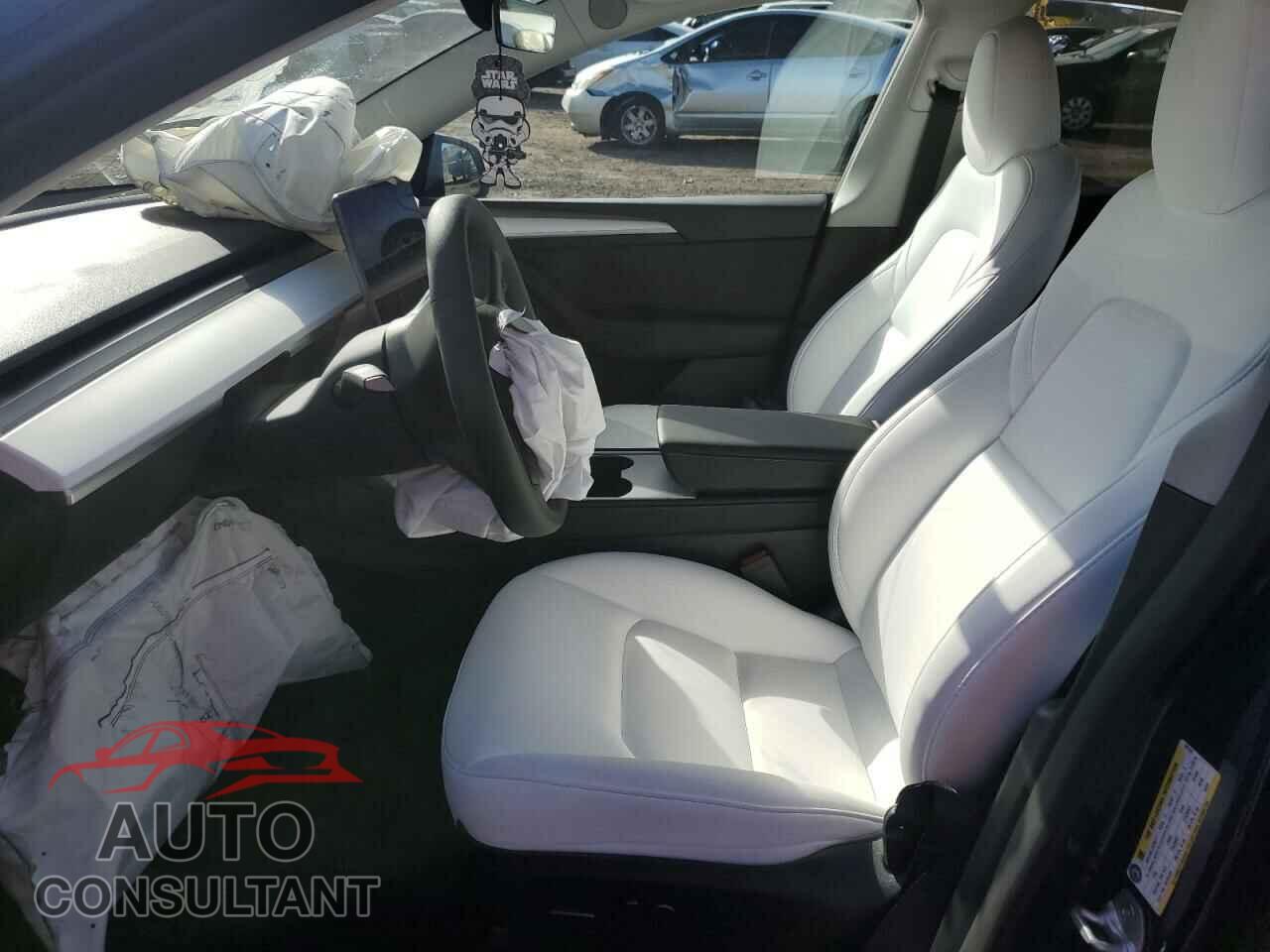 TESLA MODEL Y 2023 - 7SAYGDEFXPF881243