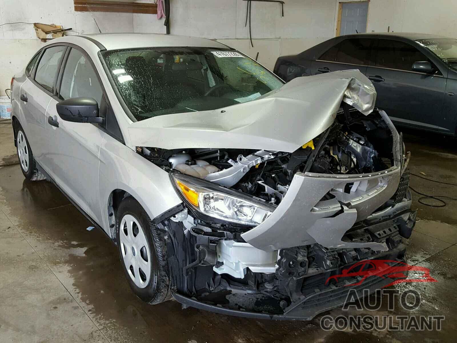 FORD FOCUS 2015 - 1FADP3E25FL247830