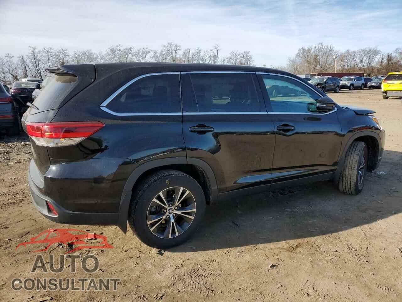 TOYOTA HIGHLANDER 2019 - 5TDBZRFH7KS972727