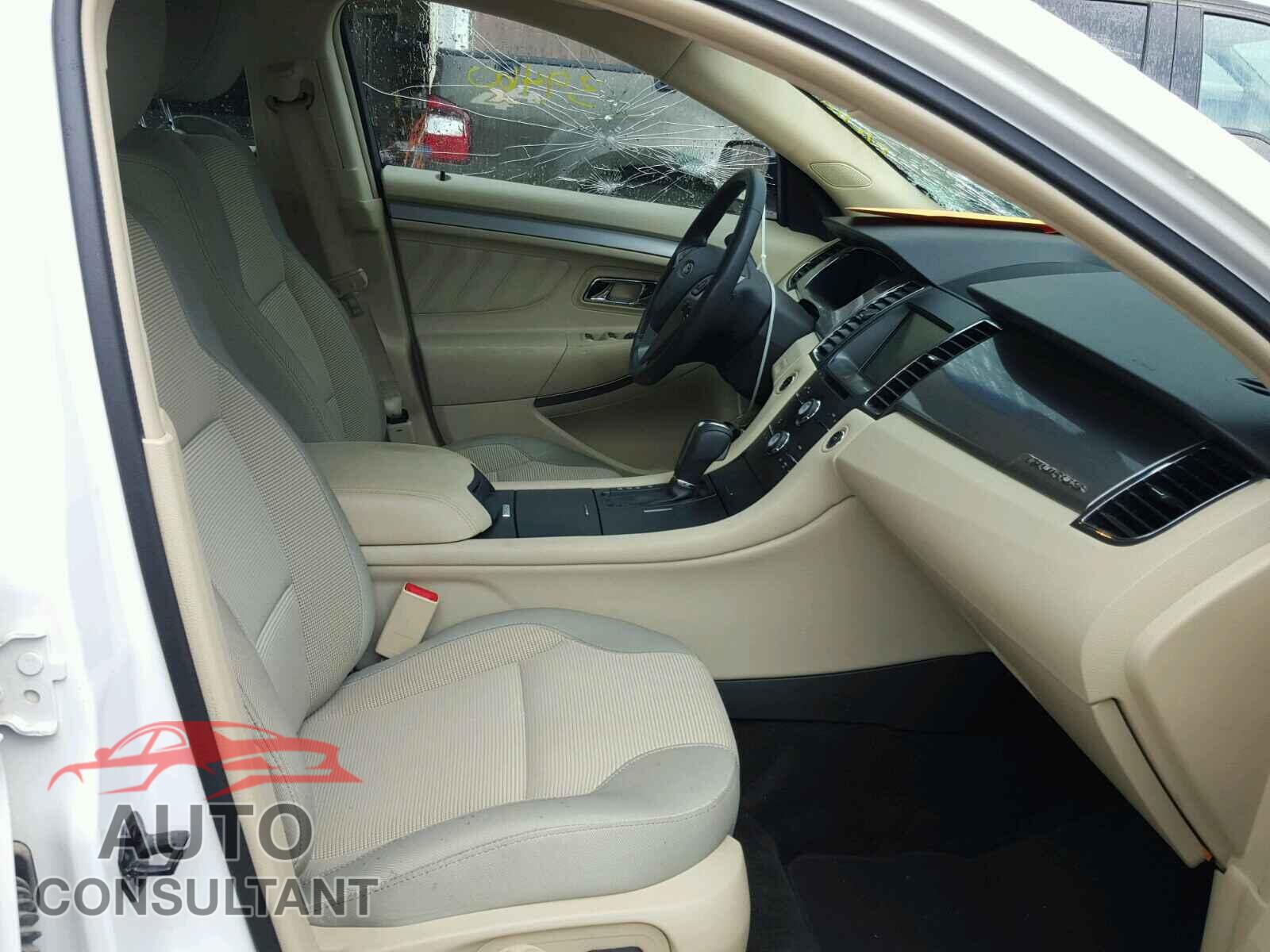 FORD TAURUS 2015 - 1FAHP2E84FG167573