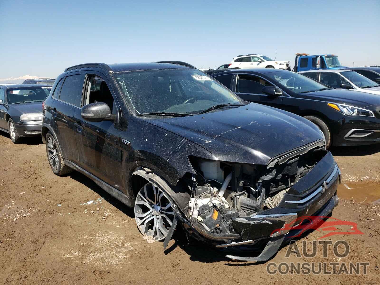 MITSUBISHI OUTLANDER 2018 - JA4AR4AW8JU003205