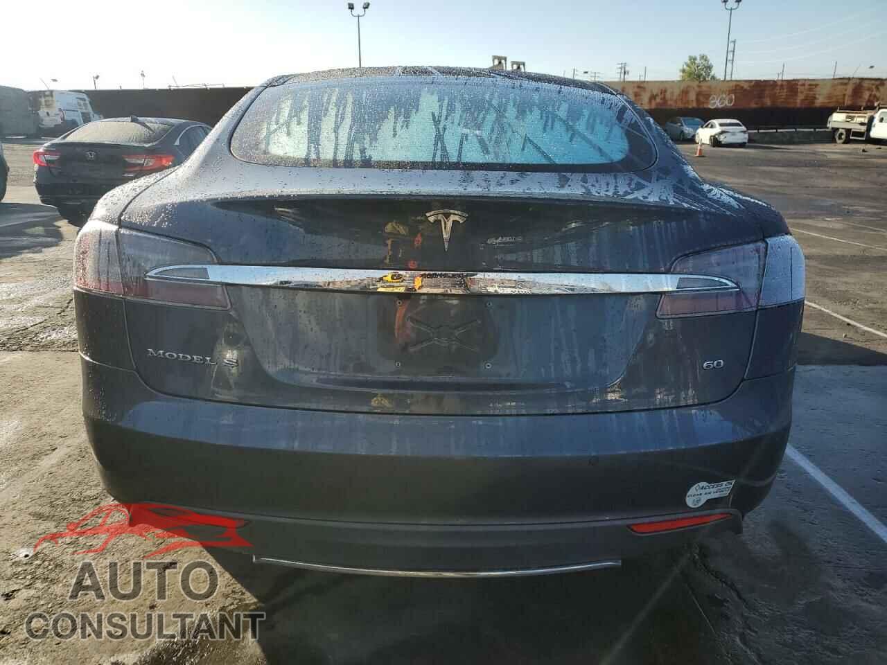 TESLA MODEL S 2015 - 5YJSA1S16FFP71476