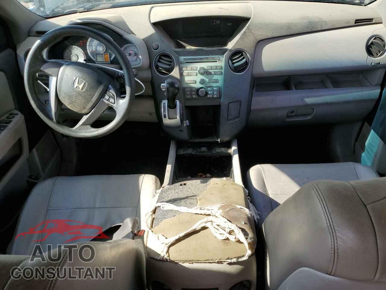 HONDA PILOT 2011 - 5FNYF3H2XBB035321