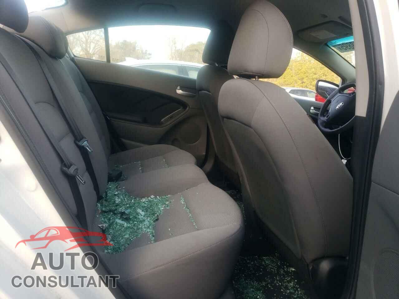 KIA FORTE 2017 - 3KPFK4A75HE072063