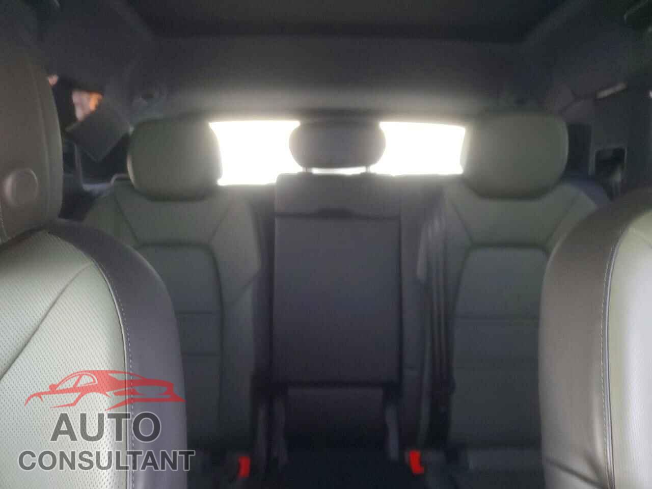 PORSCHE CAYENNE 2024 - WP1AA2AY6RDA03197