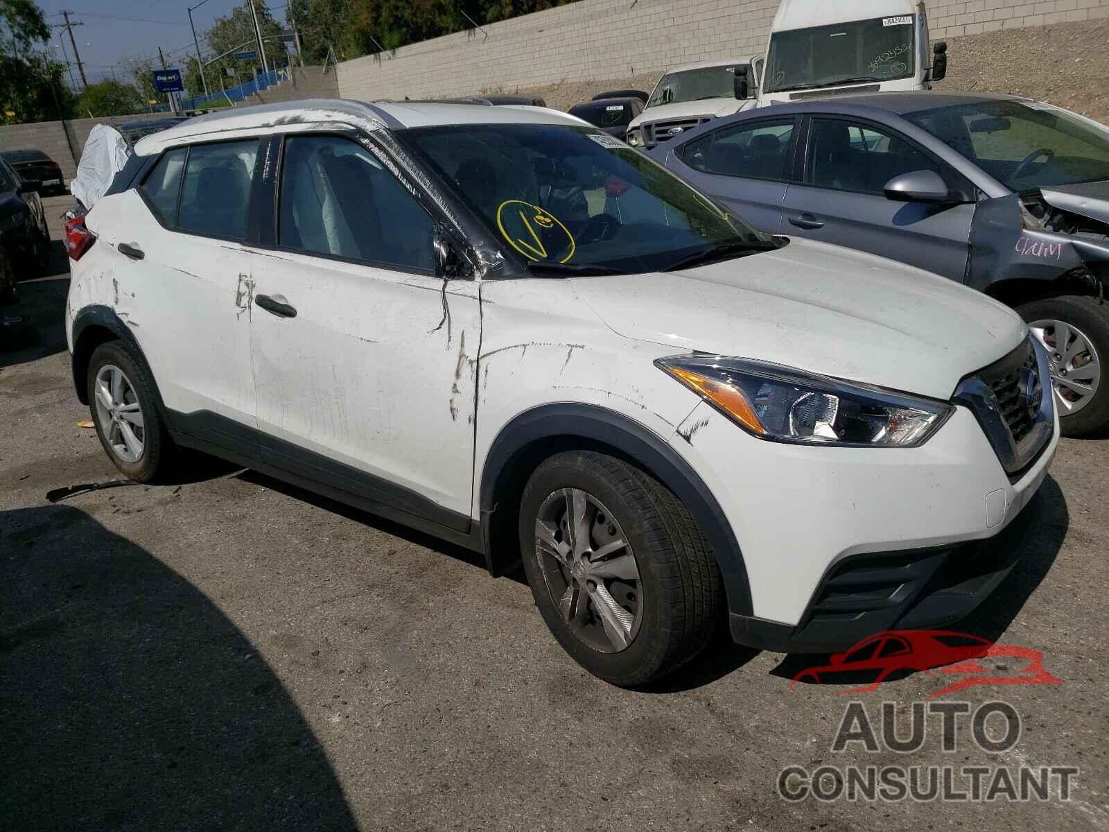 NISSAN KICKS 2018 - 3N1CP5CU6JL546250