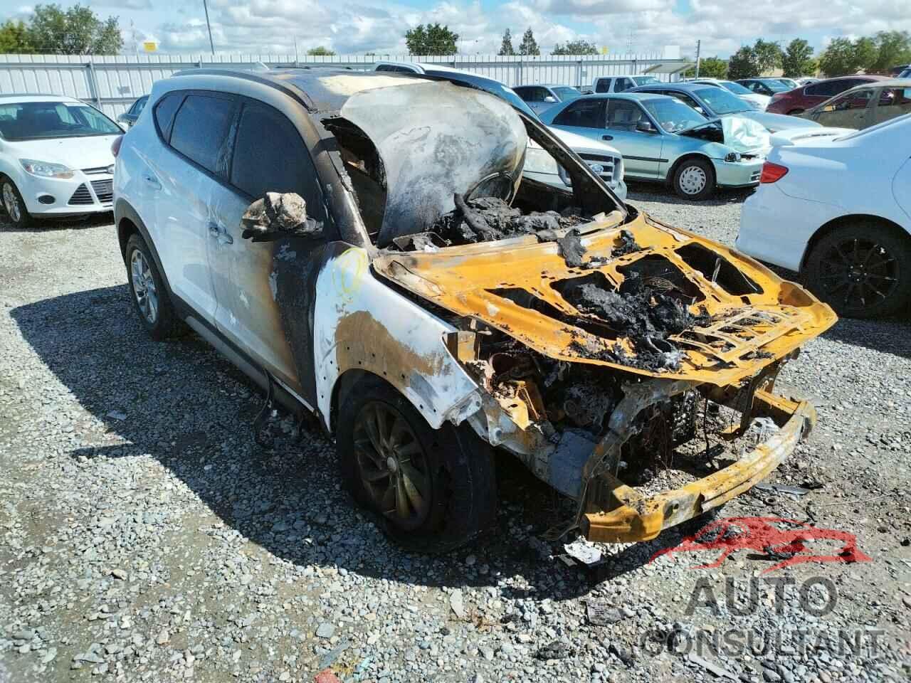 HYUNDAI TUCSON 2018 - KM8J3CA4XJU644027