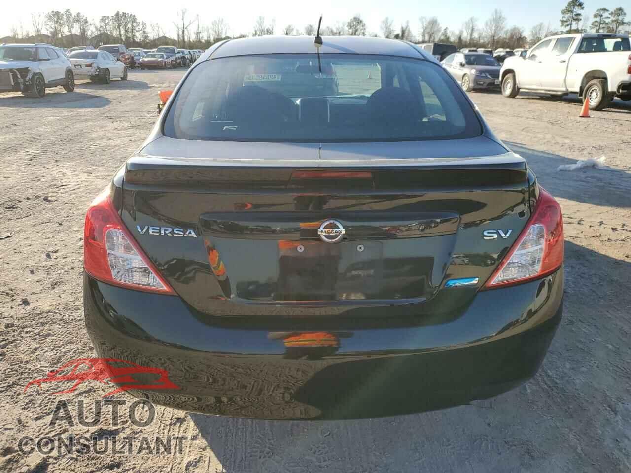 NISSAN VERSA 2014 - 3N1CN7AP1EL857217