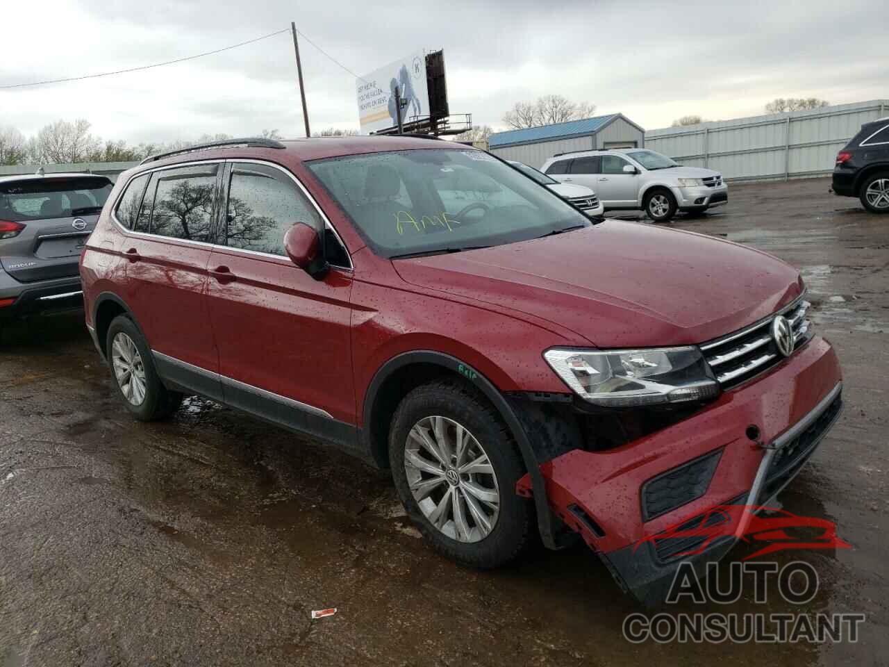 VOLKSWAGEN TIGUAN 2018 - 3VV2B7AX0JM057967