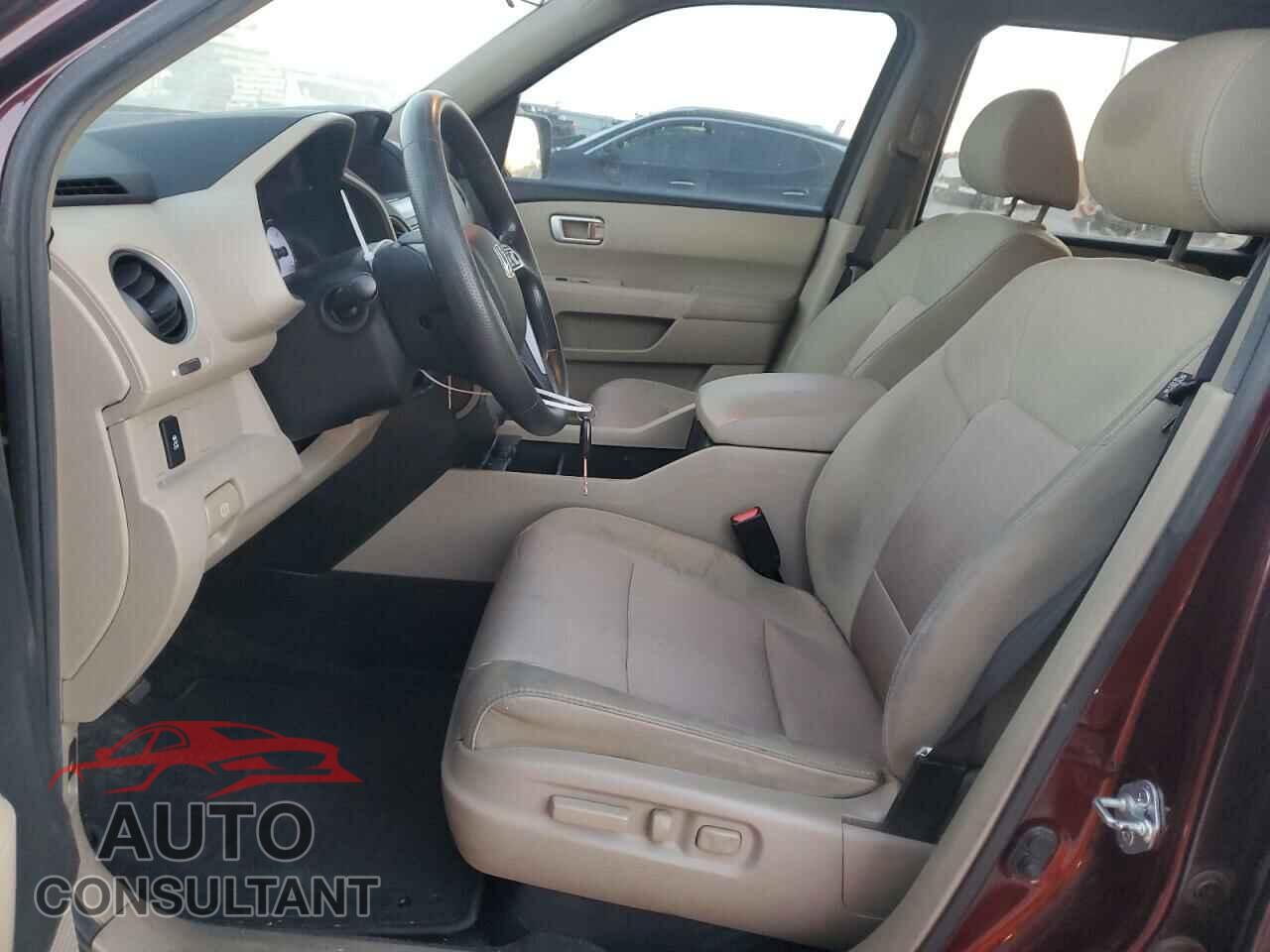 HONDA PILOT 2013 - 5FNYF4H48DB054380