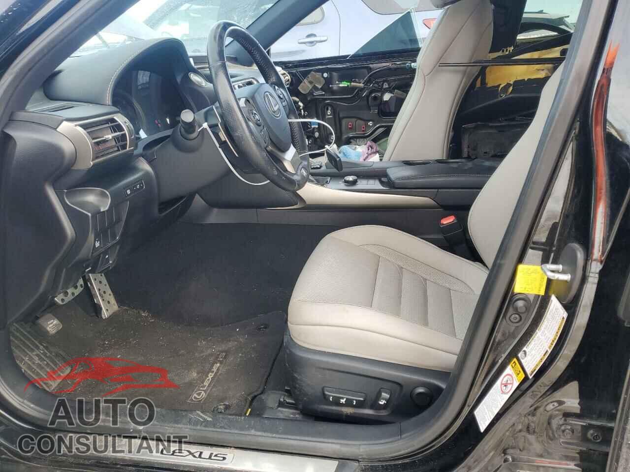 LEXUS IS 2015 - JTHCE1D24F5007365