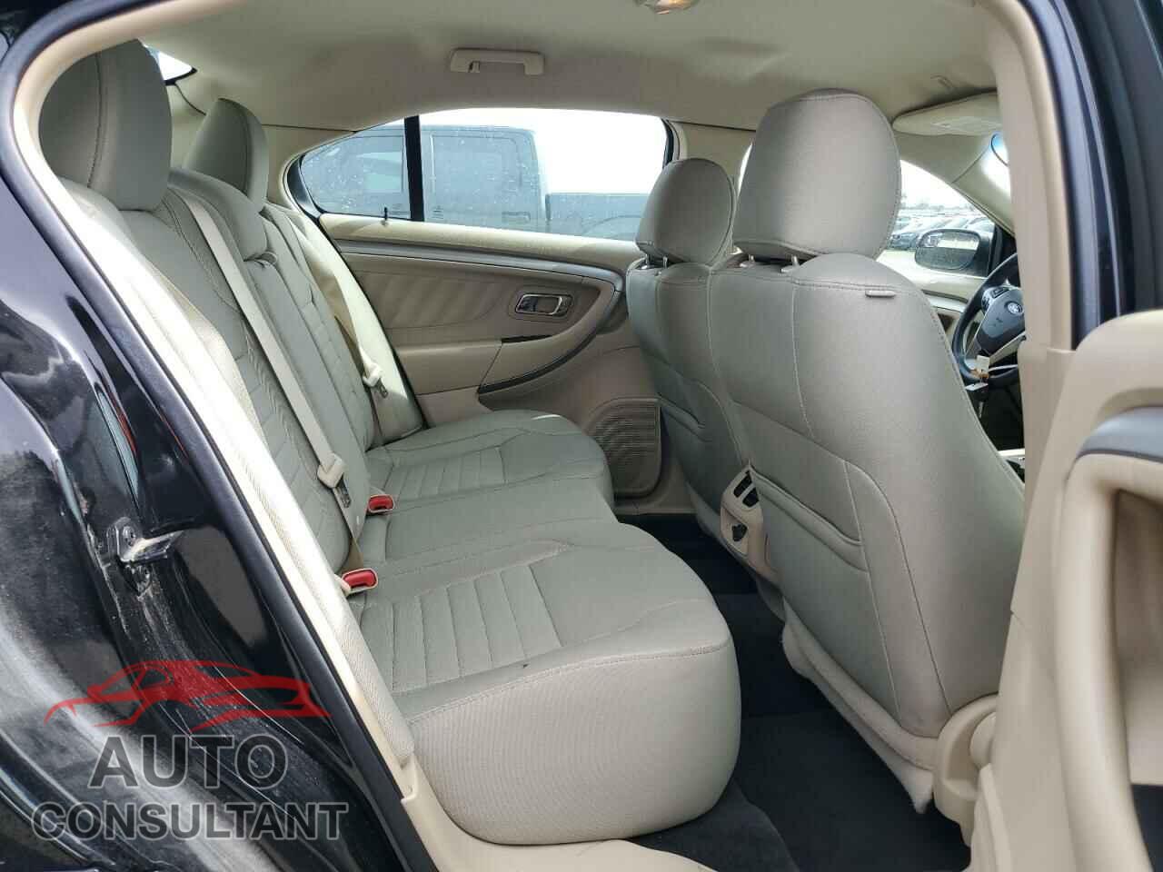 FORD TAURUS 2018 - 1FAHP2D85JG136830
