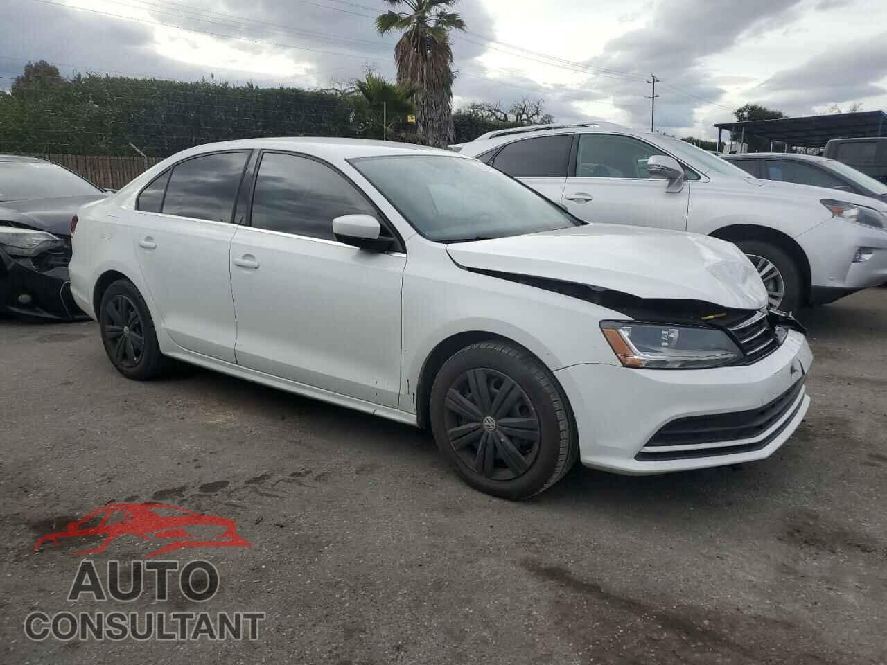 VOLKSWAGEN JETTA 2017 - 3VW2B7AJXHM350177