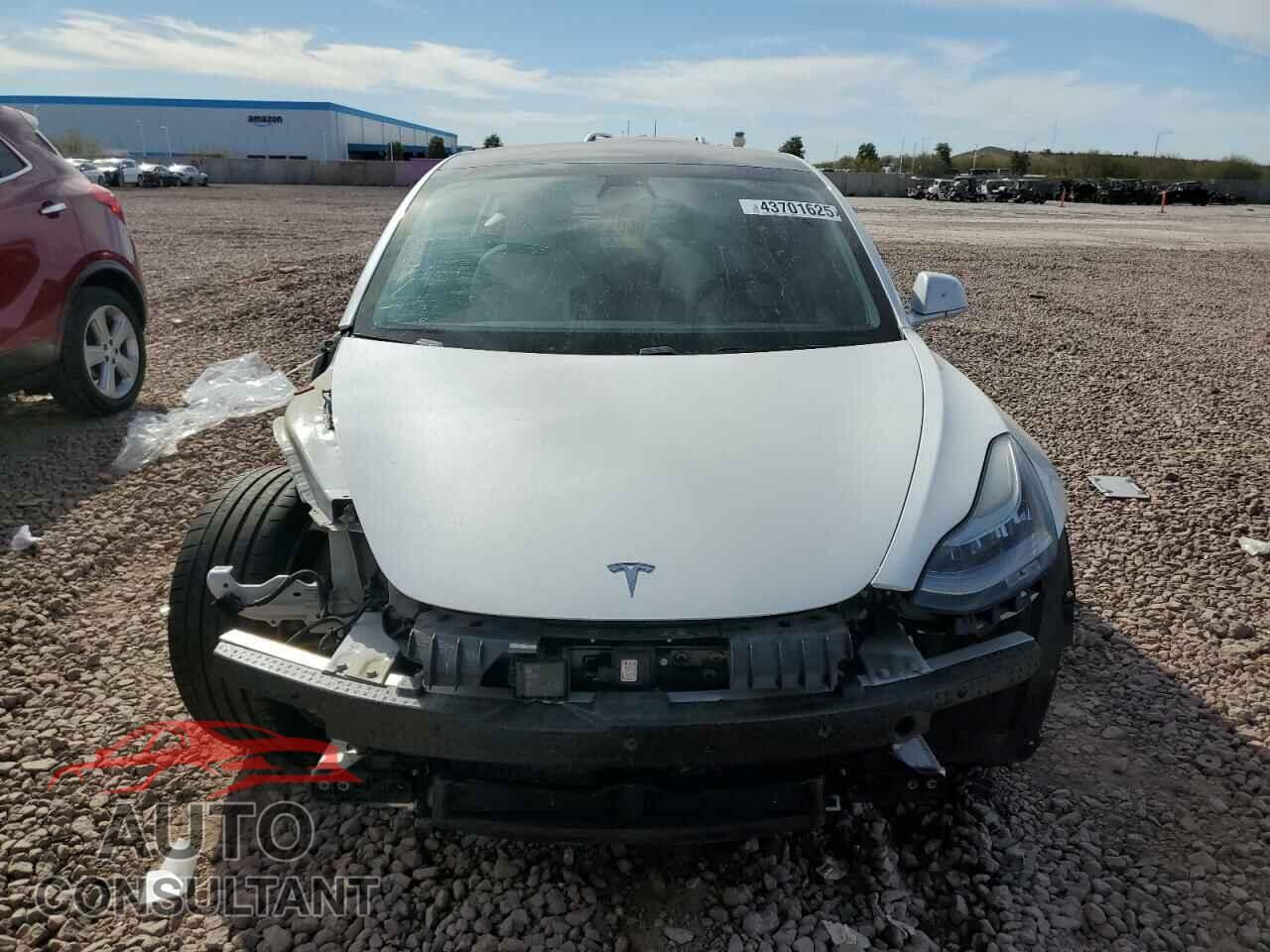 TESLA MODEL 3 2018 - 5YJ3E1EB8JF081735