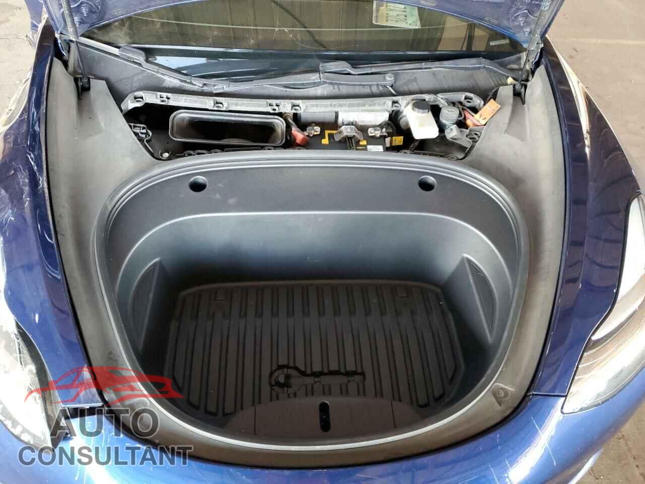 TESLA MODEL 3 2020 - 5YJ3E1EBXLF790475