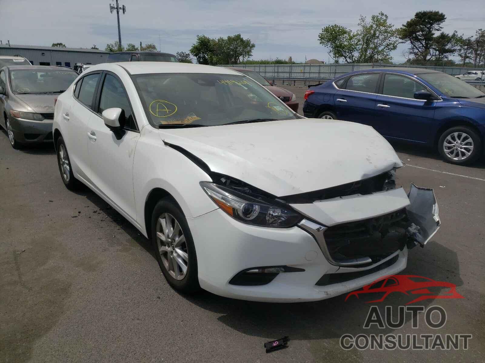 MAZDA 3 2018 - 3MZBN1U77JM231075