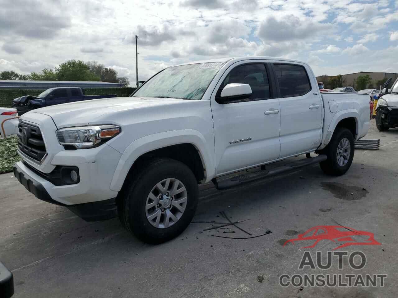 TOYOTA TACOMA 2018 - 5TFAZ5CN2JX057212