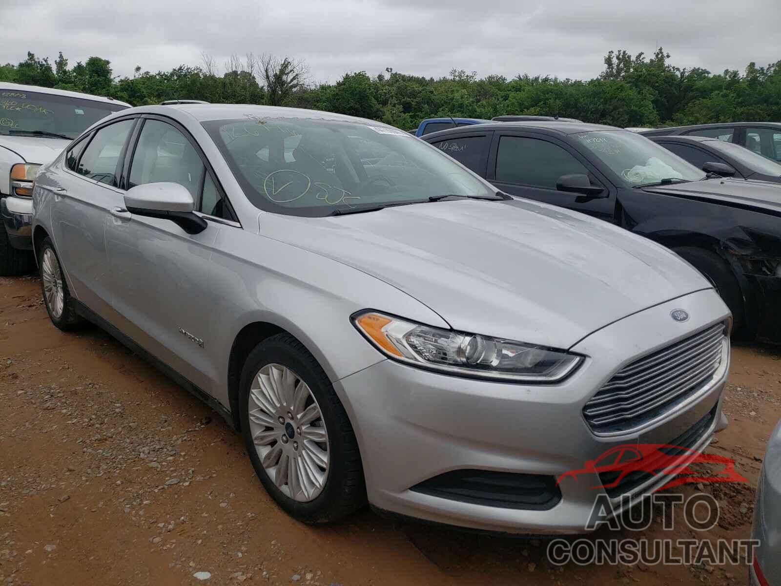 FORD FUSION 2016 - 3FA6P0UU8GR126996