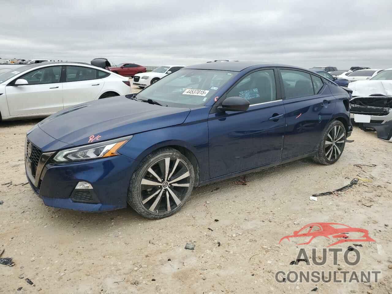 NISSAN ALTIMA 2021 - 1N4BL4CV6MN390633
