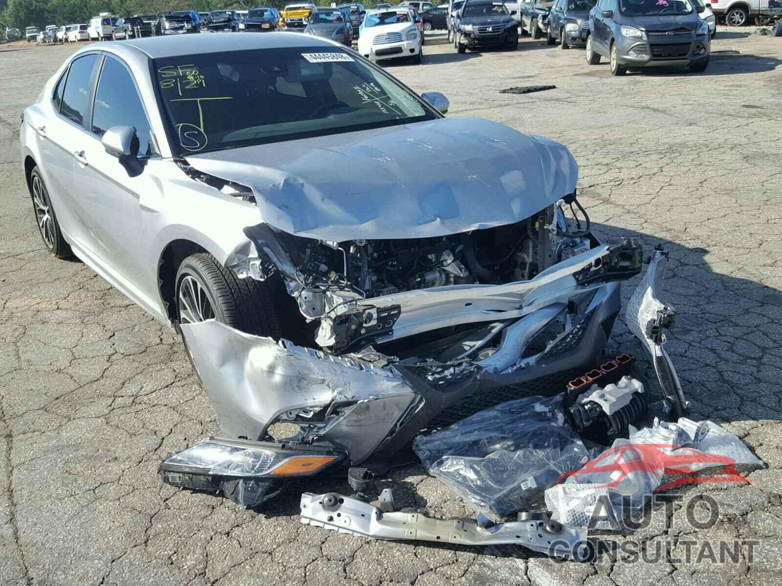 TOYOTA CAMRY 2018 - 4T1B11HKXJU094086