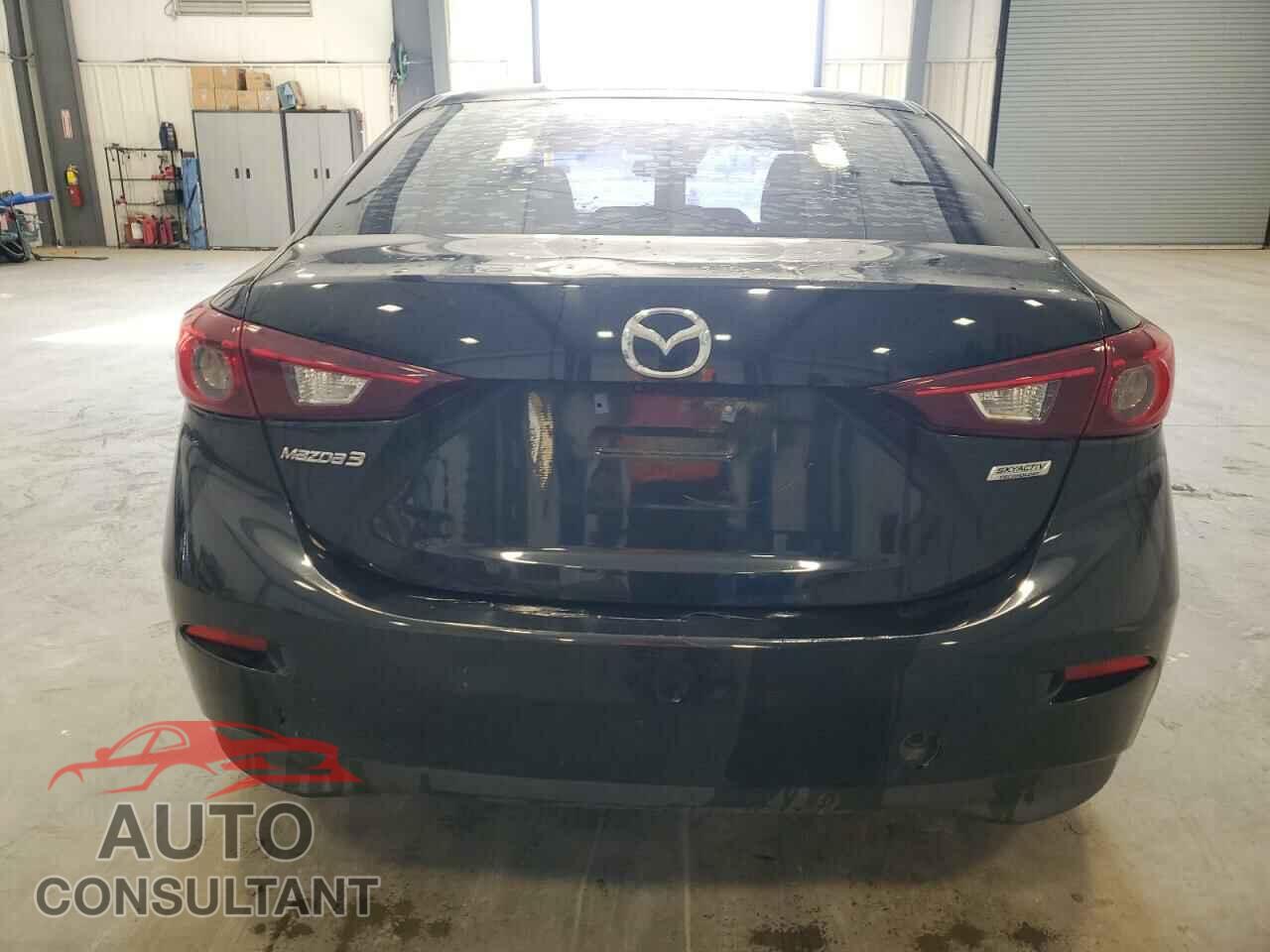 MAZDA 3 2018 - 3MZBN1U71JM246039