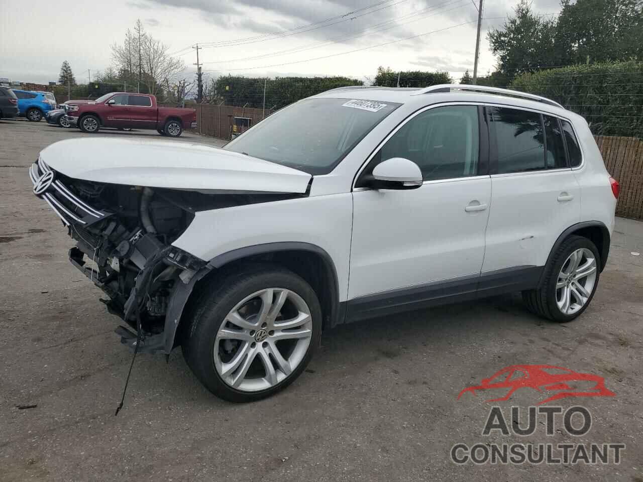 VOLKSWAGEN TIGUAN 2016 - WVGAV7AX0GW537917